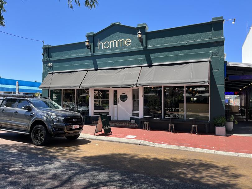 homme wine bar reviews