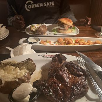 longhorn steakhouse westland reviews