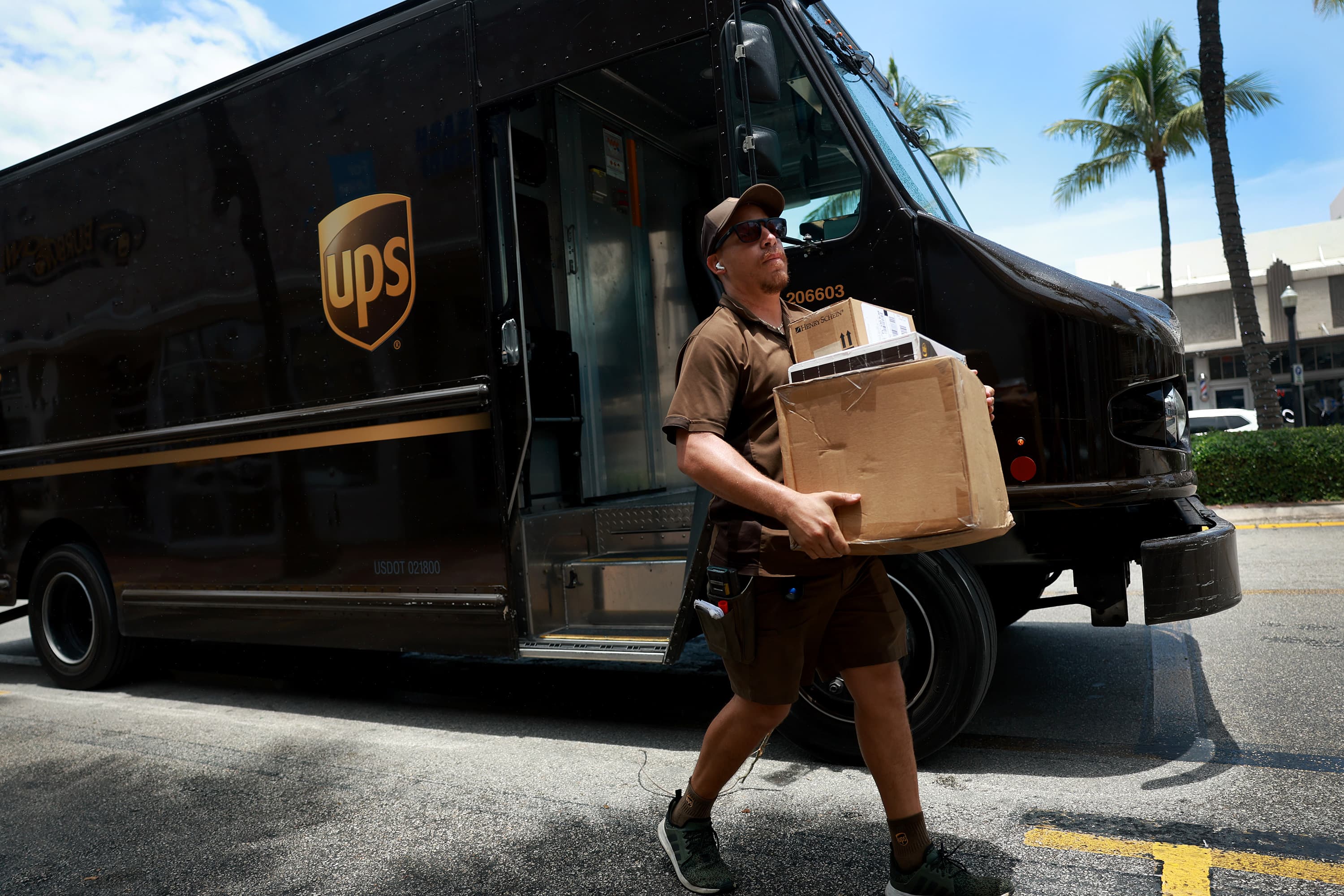 ups truck driver salary