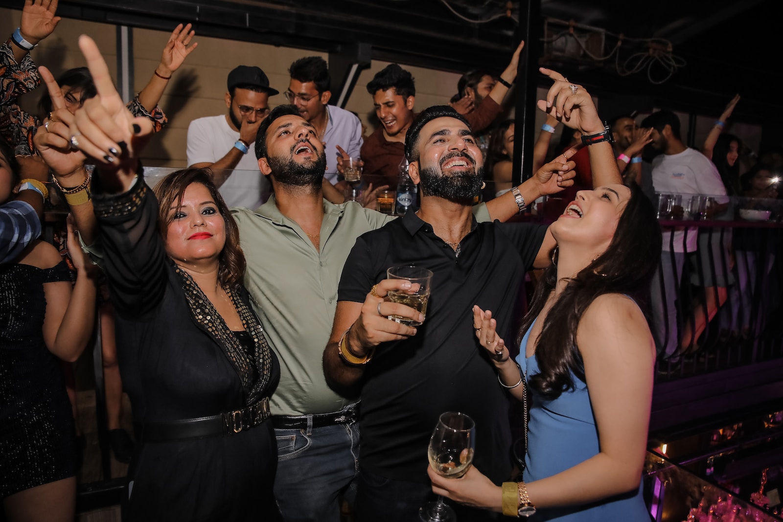 free entry clubs in noida