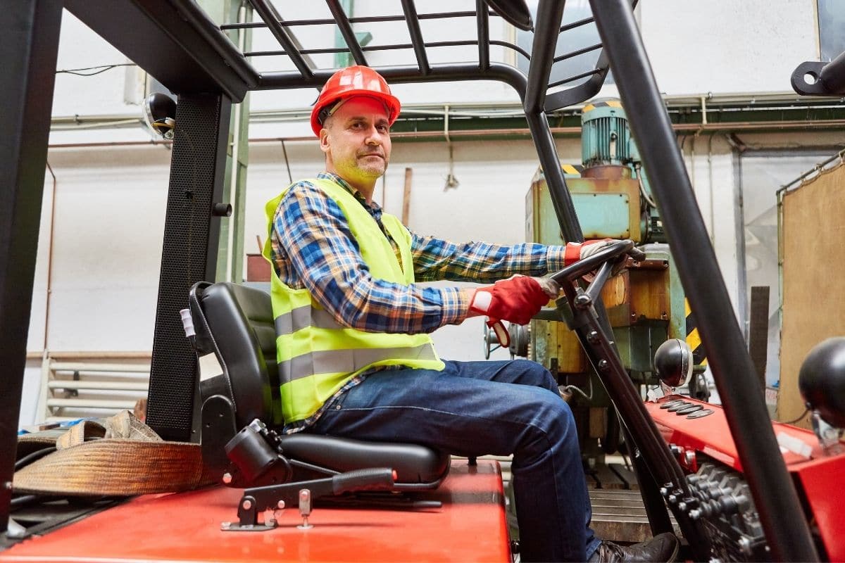 how much do forklift drivers make