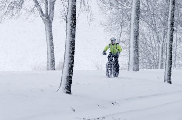 weather minneapolis this weekend