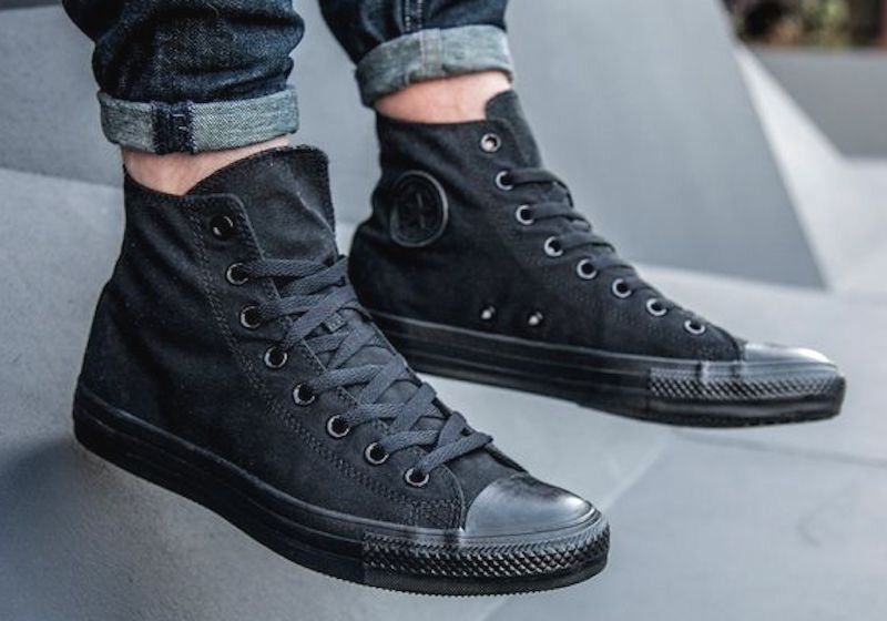 converse all black high tops