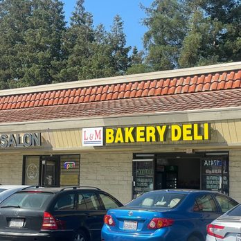 l & m bakery & deli