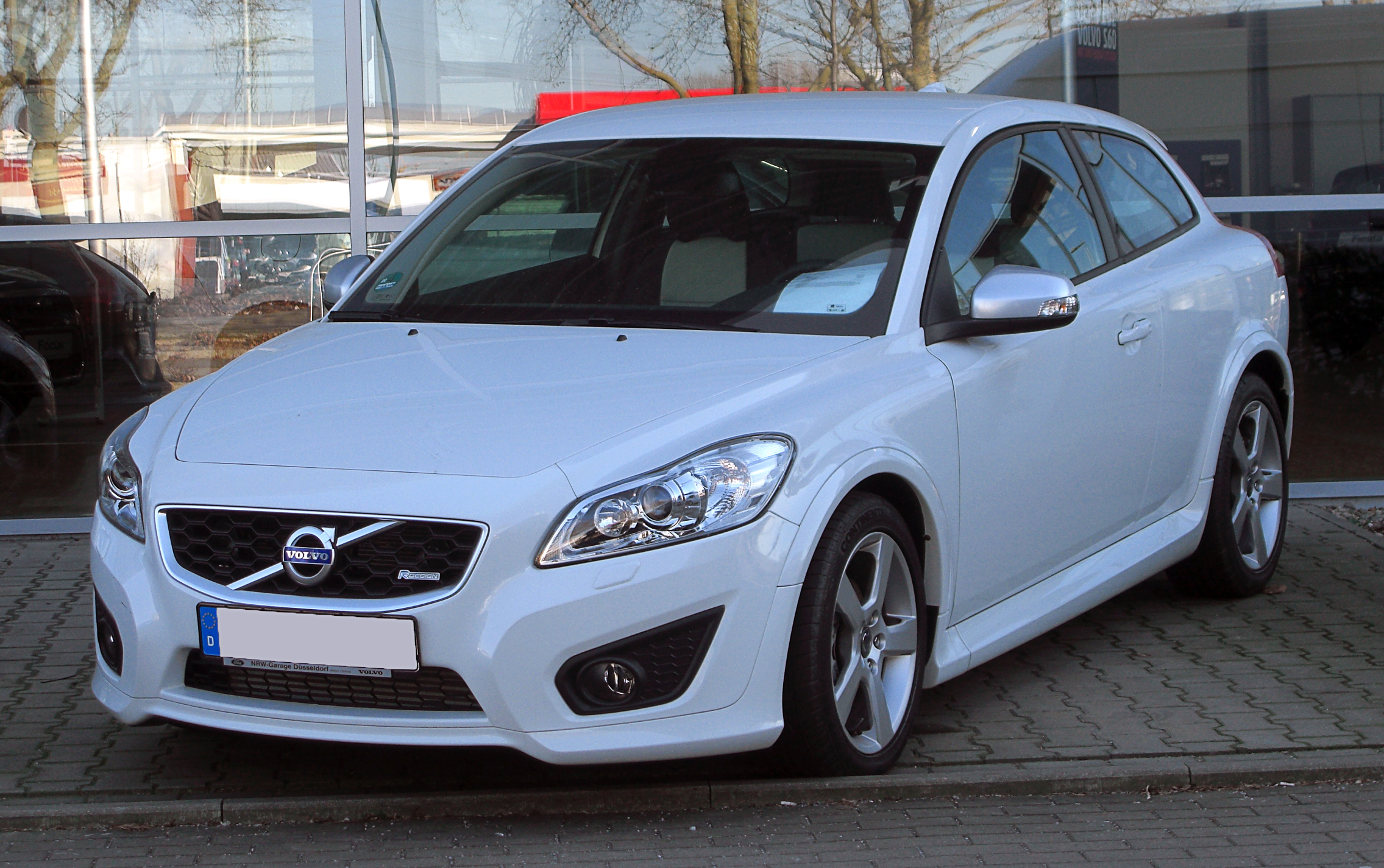 volvo c30 t5 specs