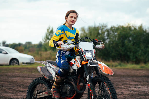 imagenes de motocross chicas