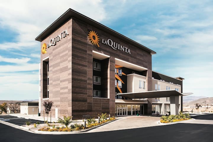 la quinta inn and suites locations