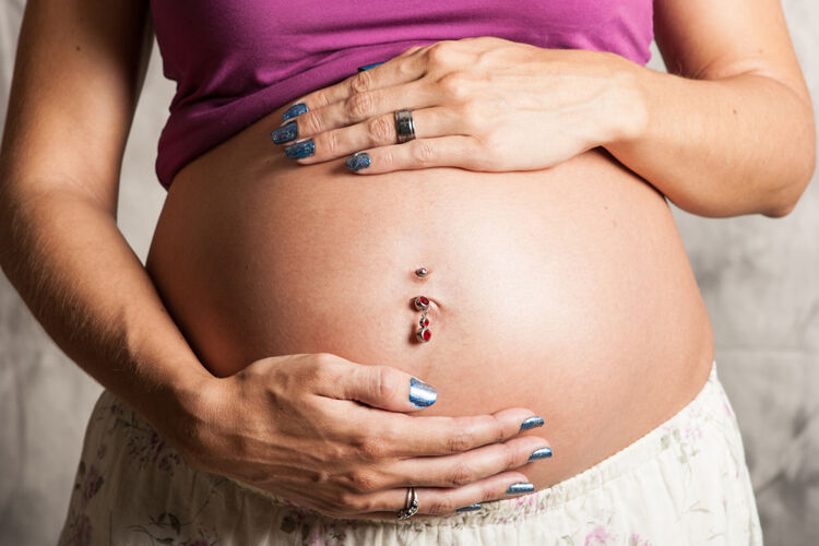 maternity belly button piercing