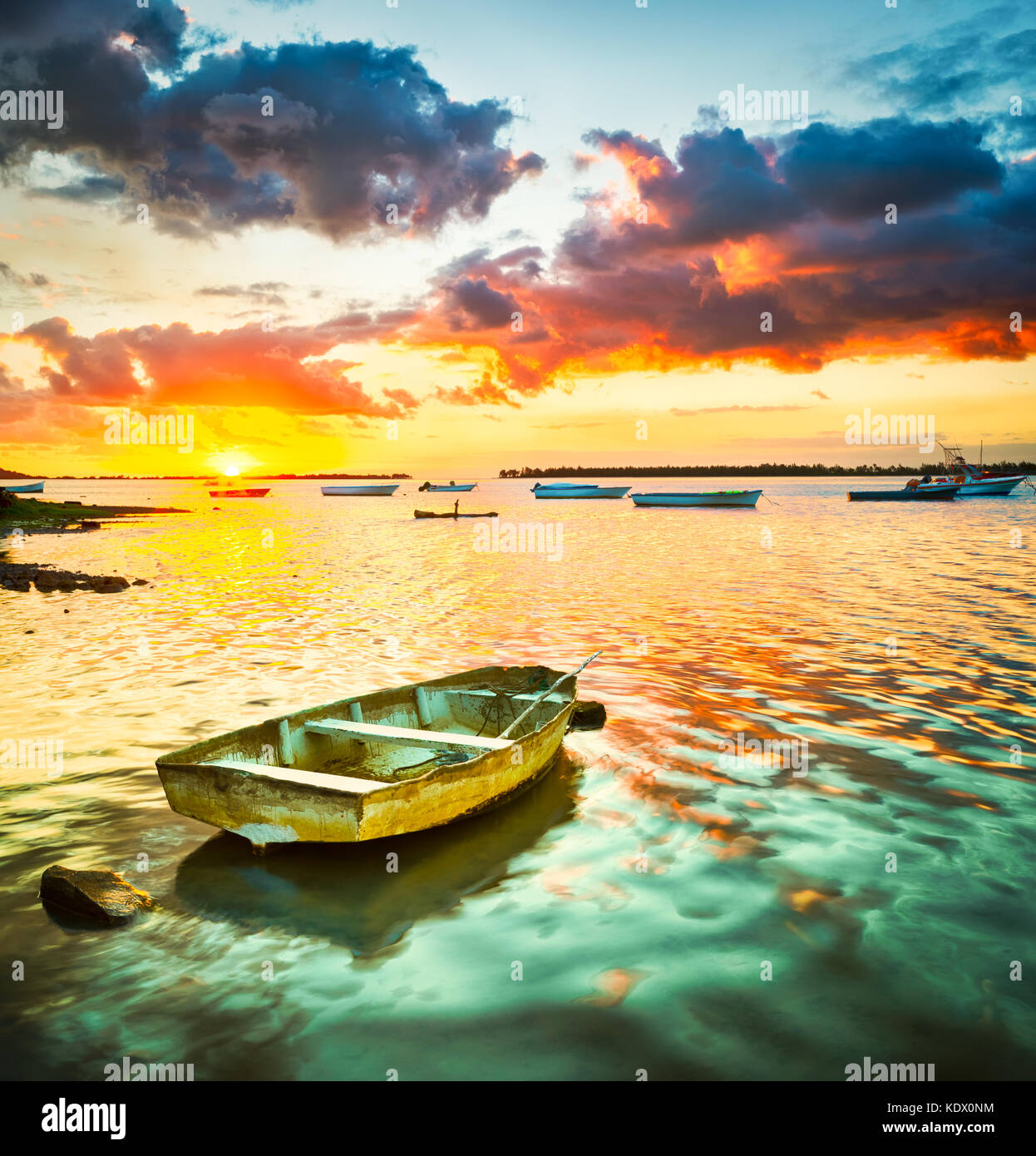 mauritius sunset time