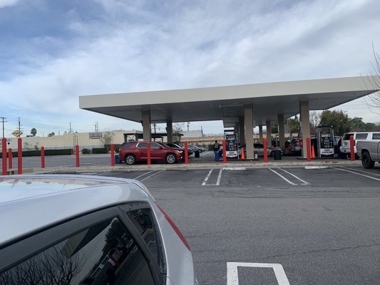 van nuys costco gas hours