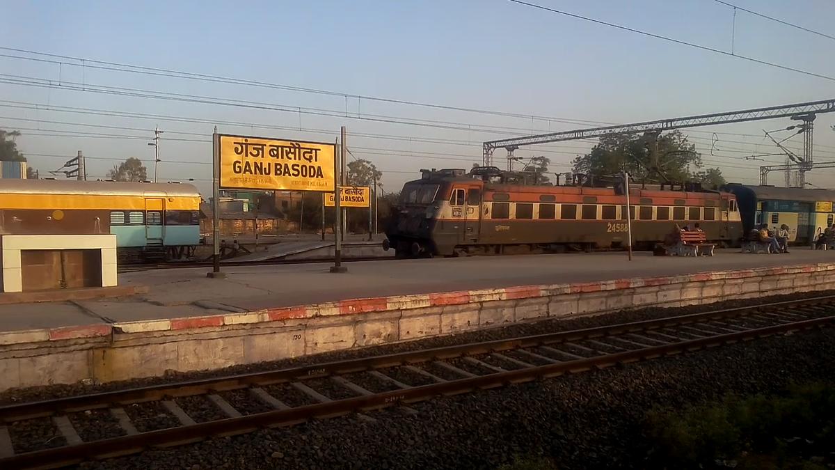 bhopal to basoda train