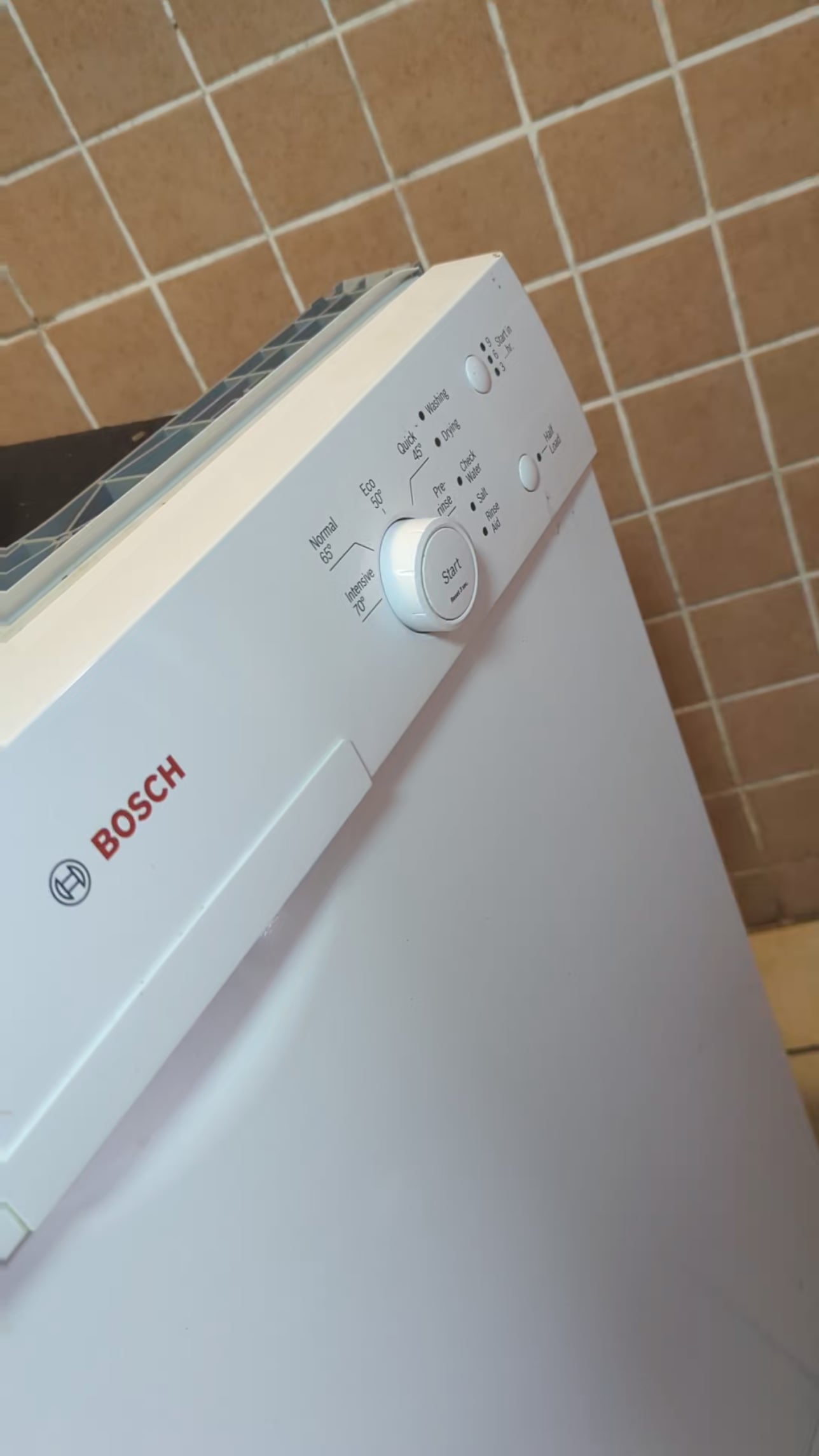 bosch dishwasher water check