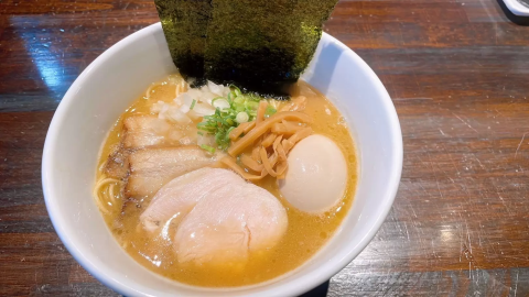 ramen near me open late