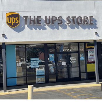 ups stores near me