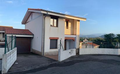 venta de casas en marina de cudeyo