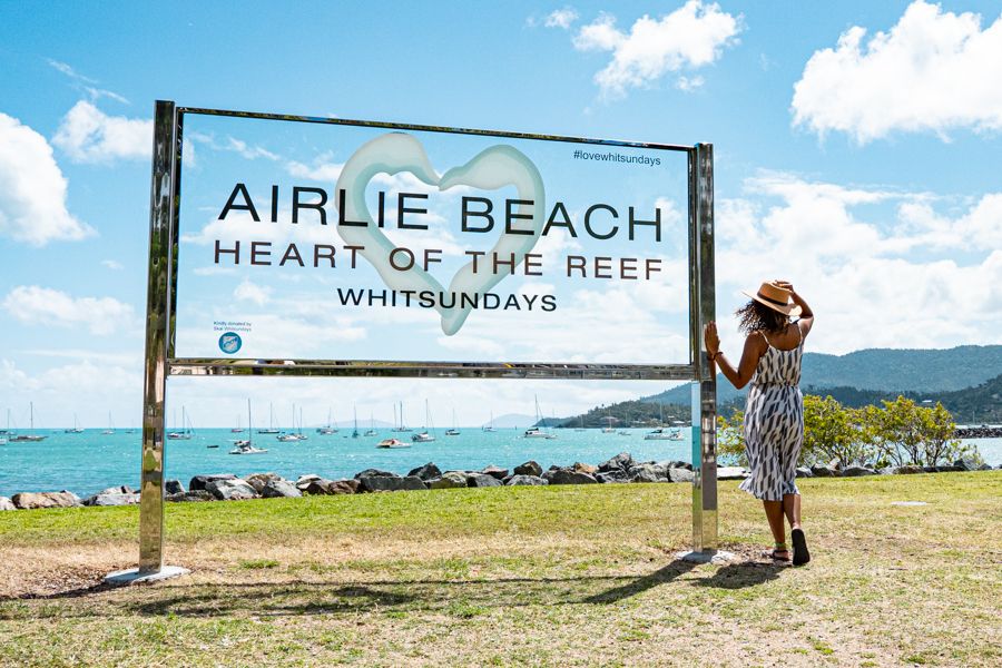 transfer from proserpine airport to airlie beach