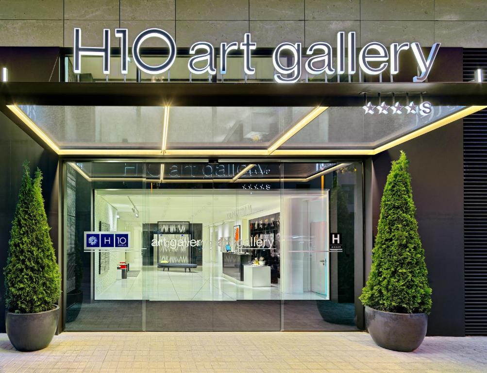 h10 art gallery barcelona spain