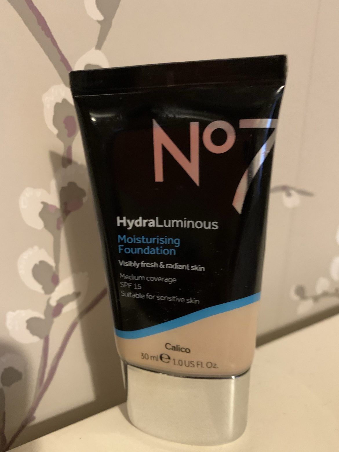 no7 hydra luminous foundation