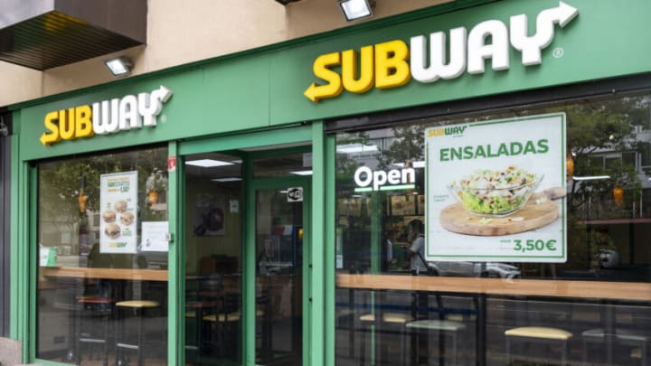 is subway restaurant open today