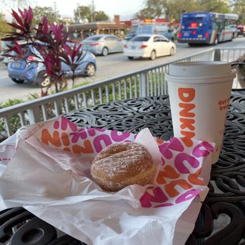 dunkin donuts hallandale