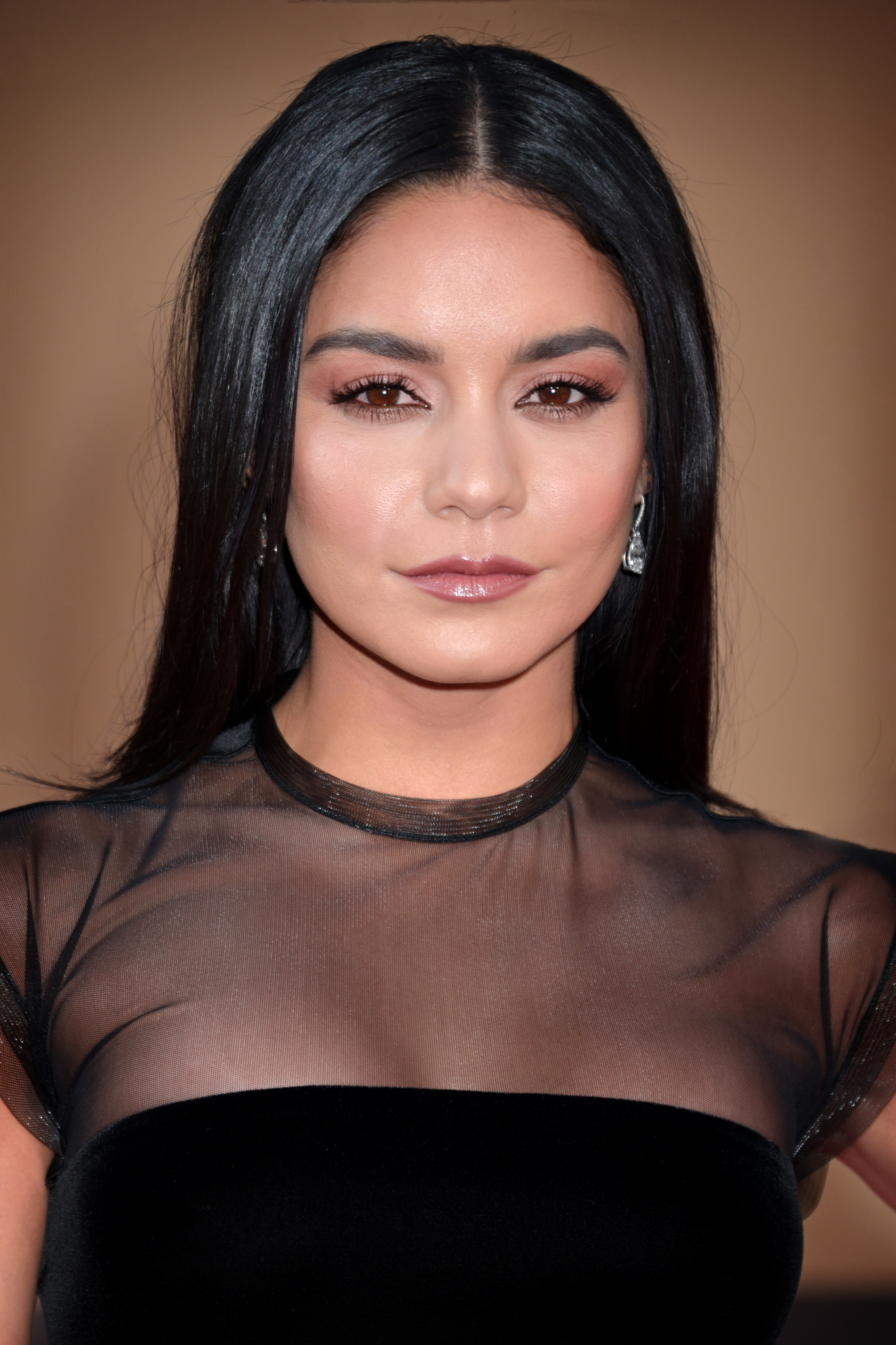 vanessa hudgens wiki