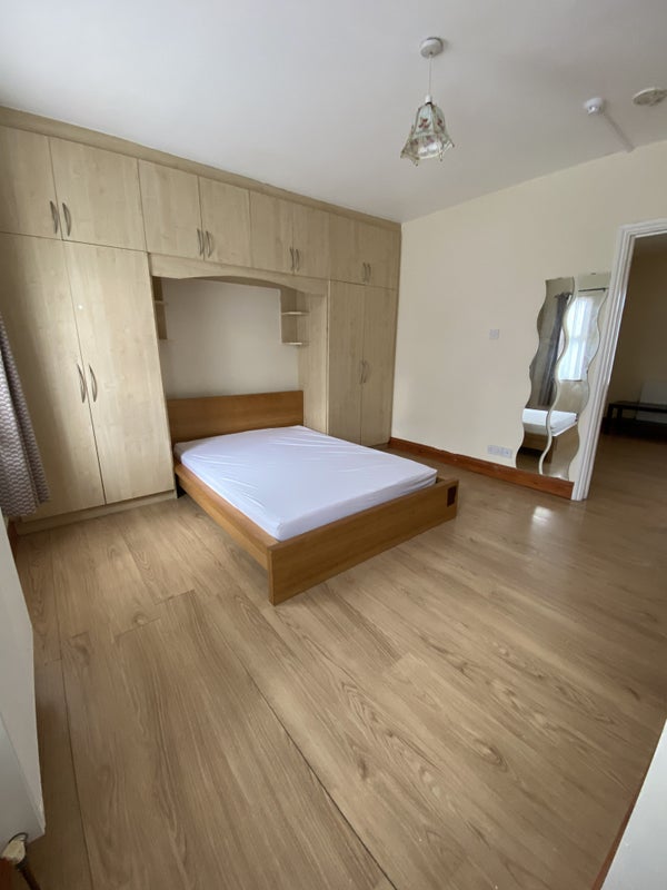 1 bedroom flat to rent in hounslow