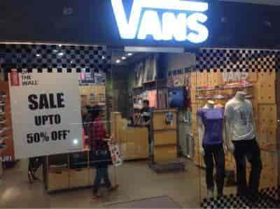 vans showroom near me