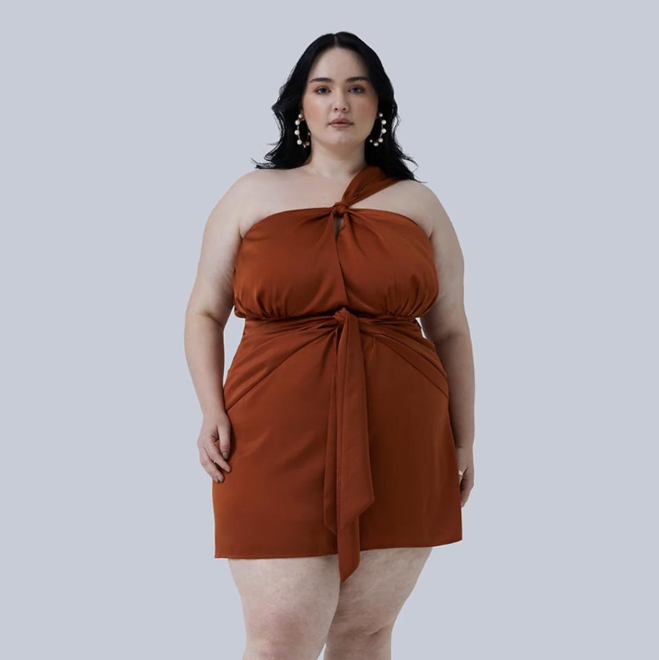 fashionable plus size clothing