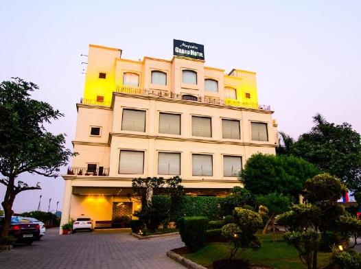 hotels near haveli jalandhar