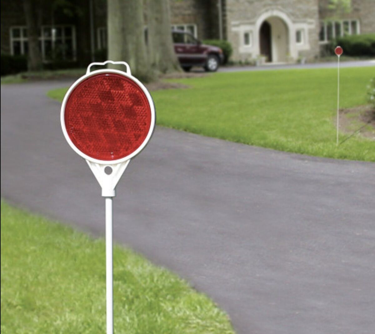 reflectors for driveway entrance