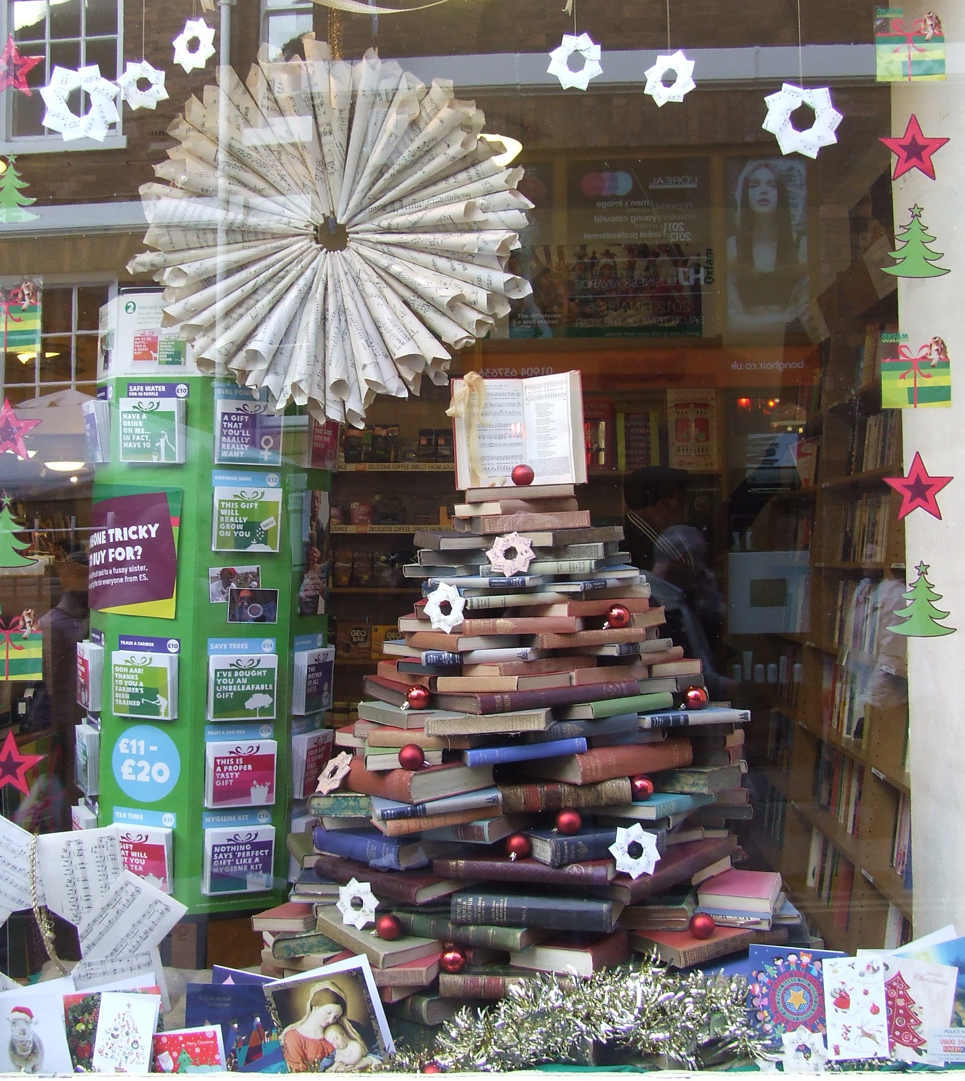 oxfam christmas decorations