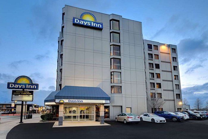 days inn nearby