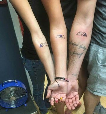 tatuajes de tres hermanos