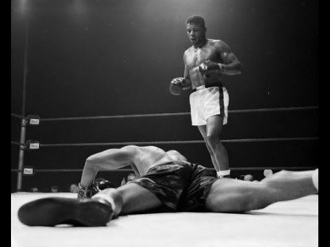 archie moore vs floyd patterson