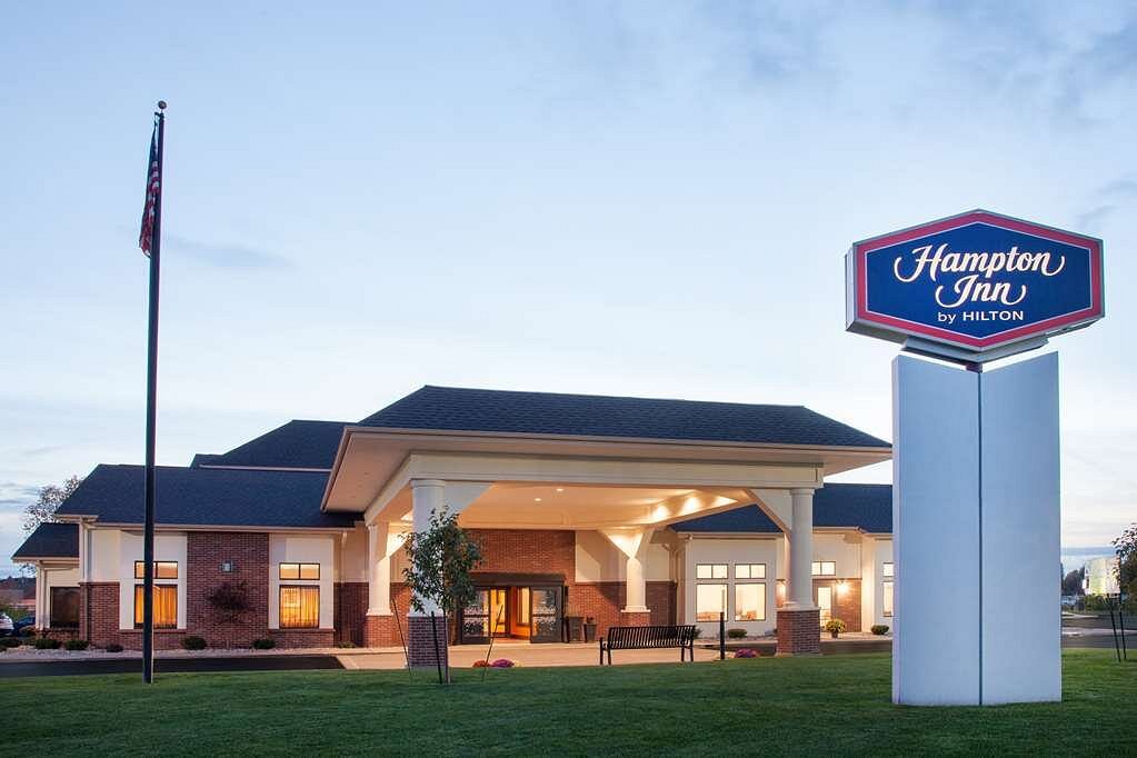 birch run hotels