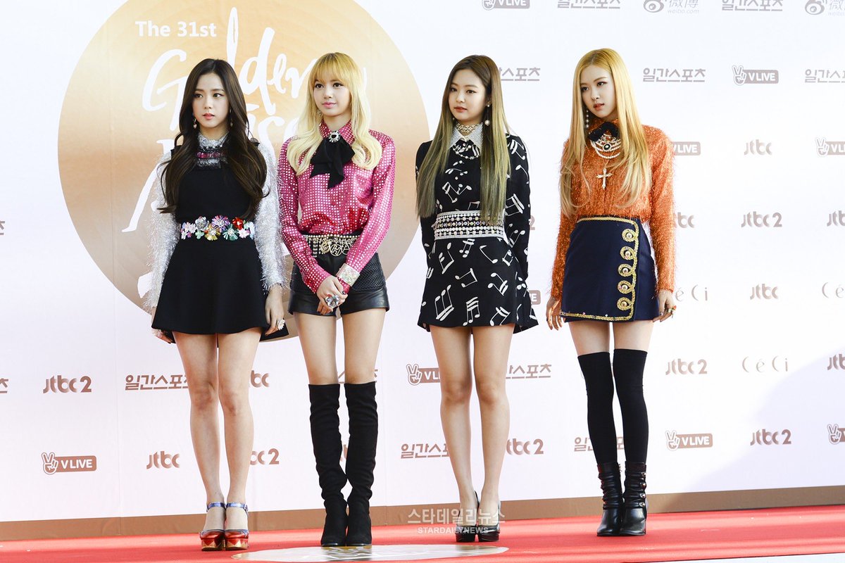 blackpink jisoo height in feet