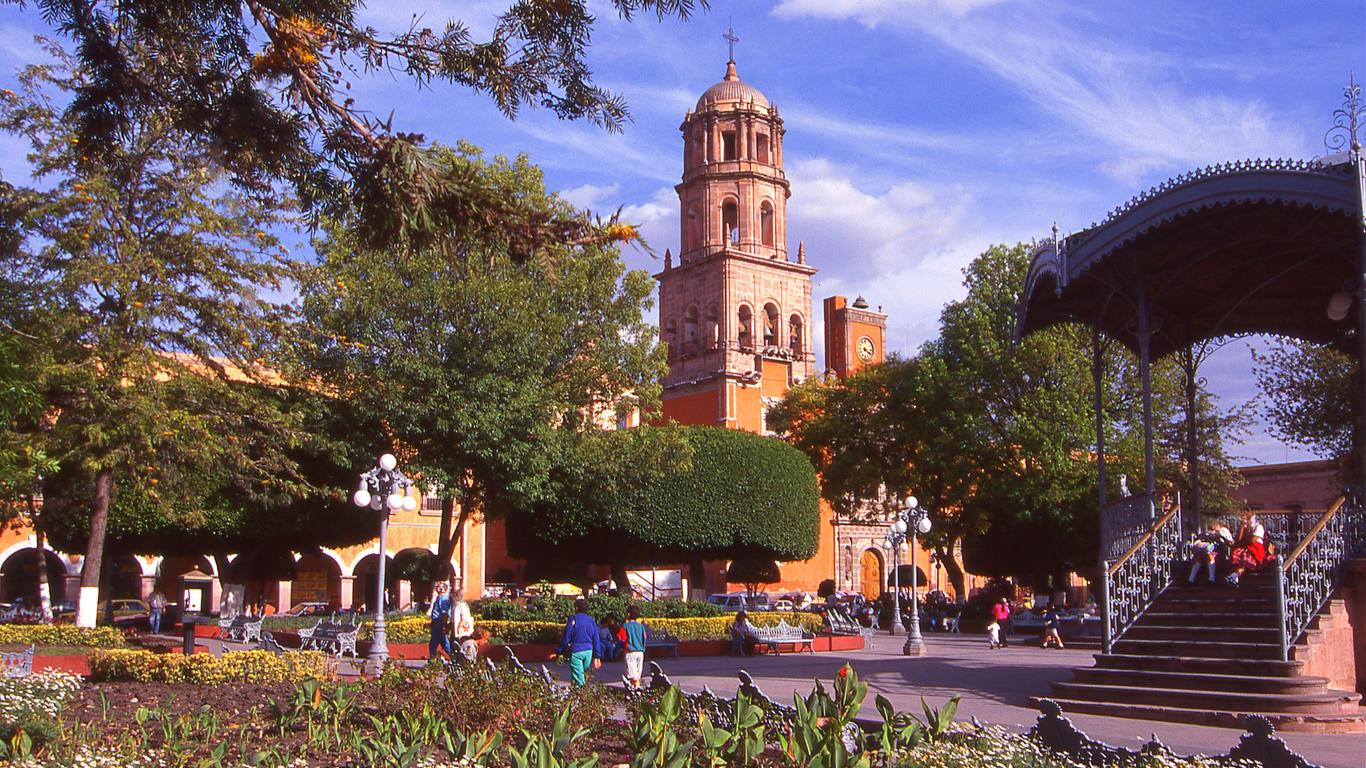 flights to queretaro