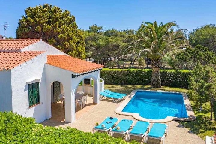 airbnb menorca