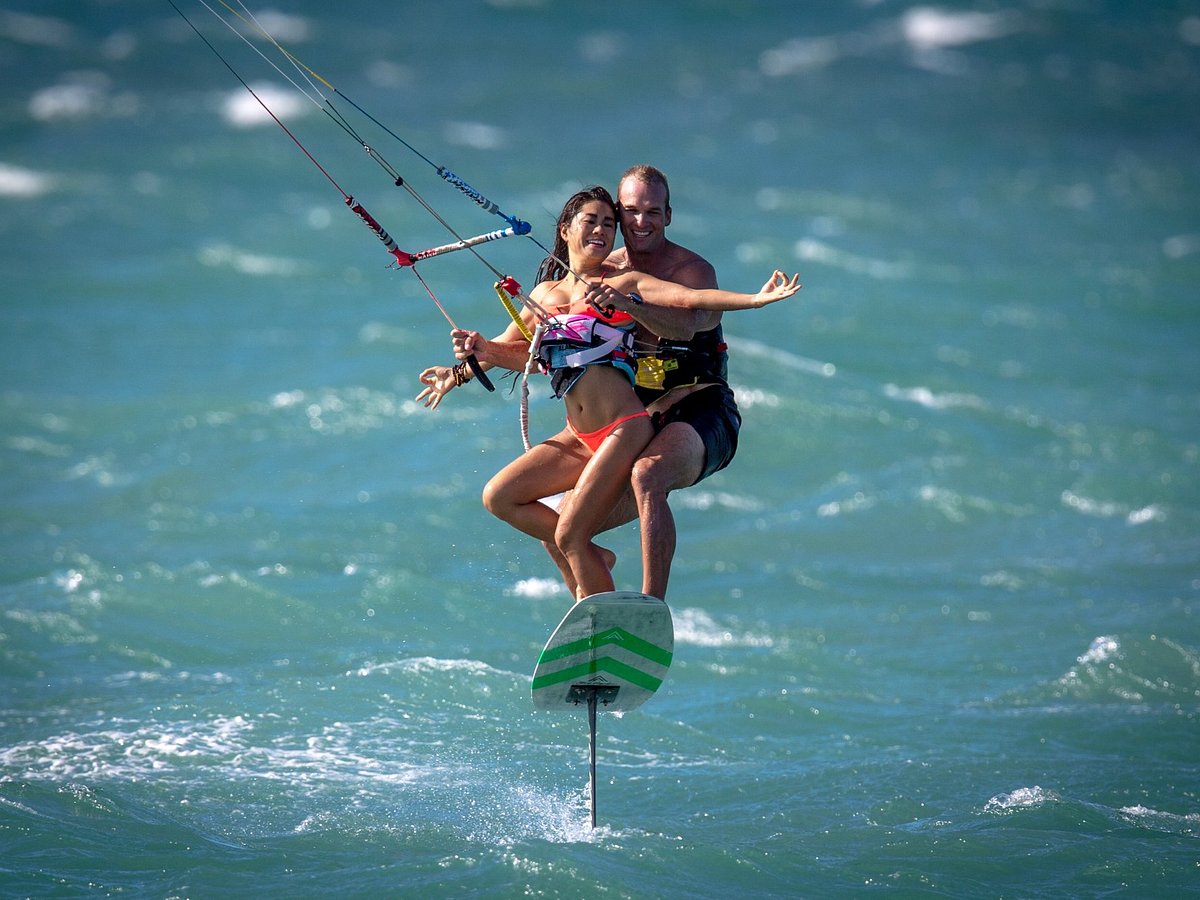 kite surfing lessons maui