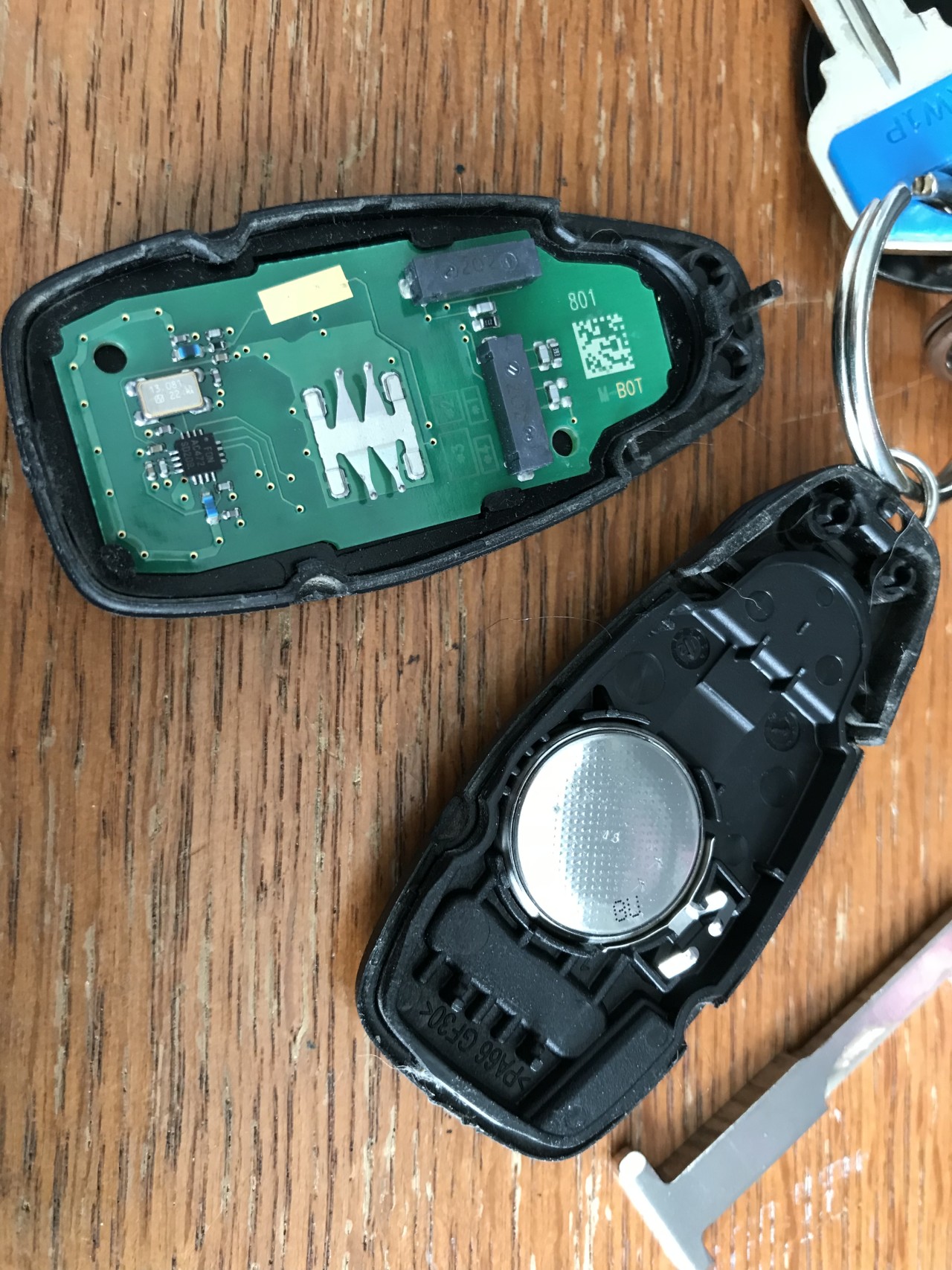 changing the battery on a ford key fob