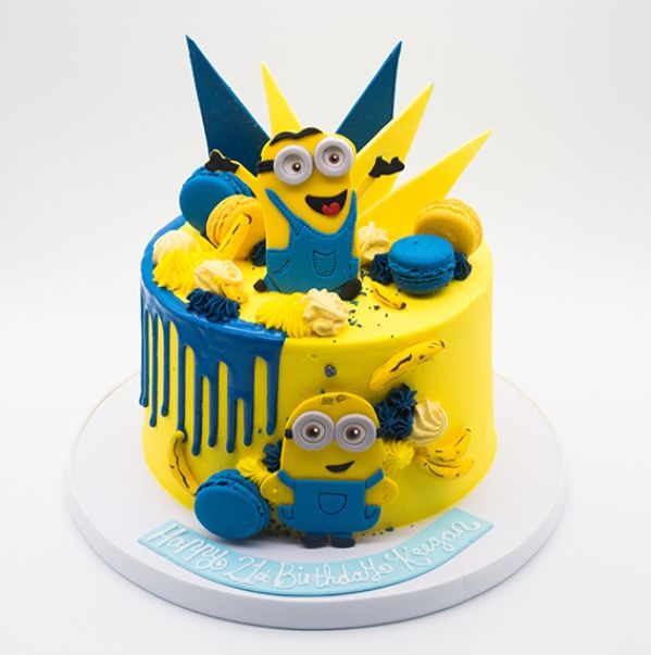 pictures of minion cakes