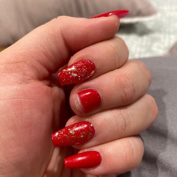 victoria nails broadway