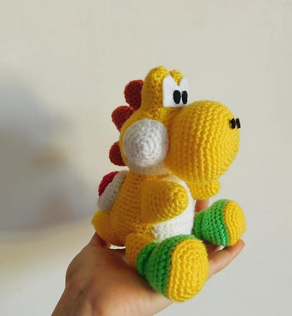 crochet yoshi