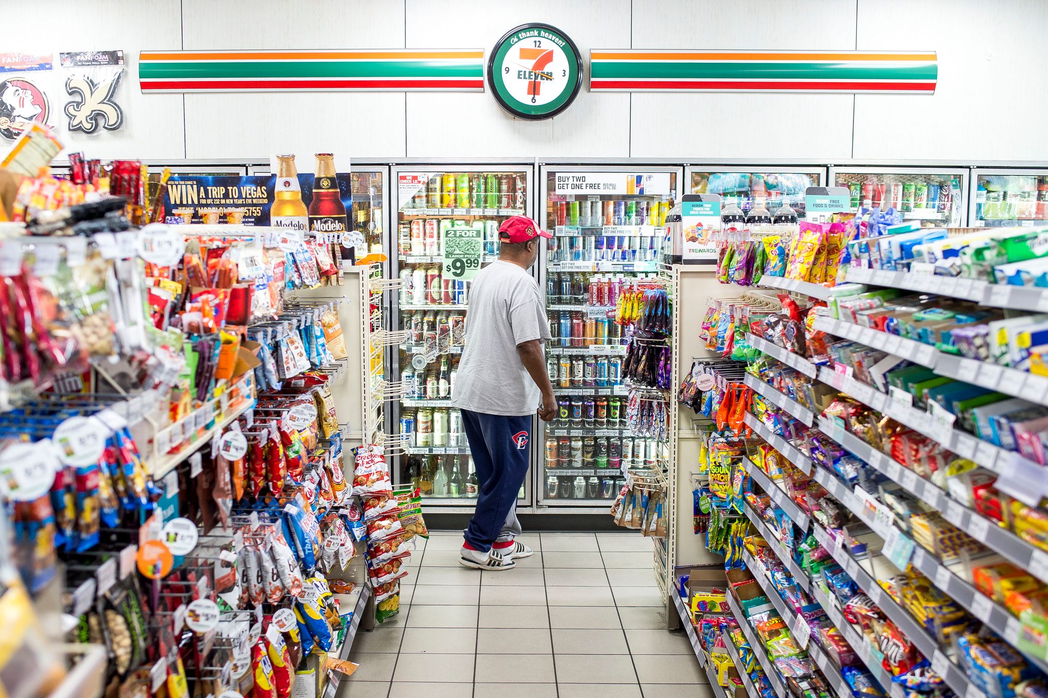 who owns 7 11 convenience stores