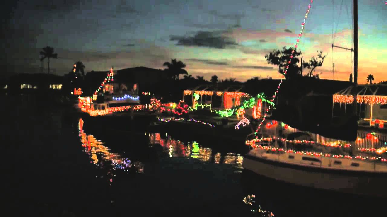 fishermans village christmas lights boat tour