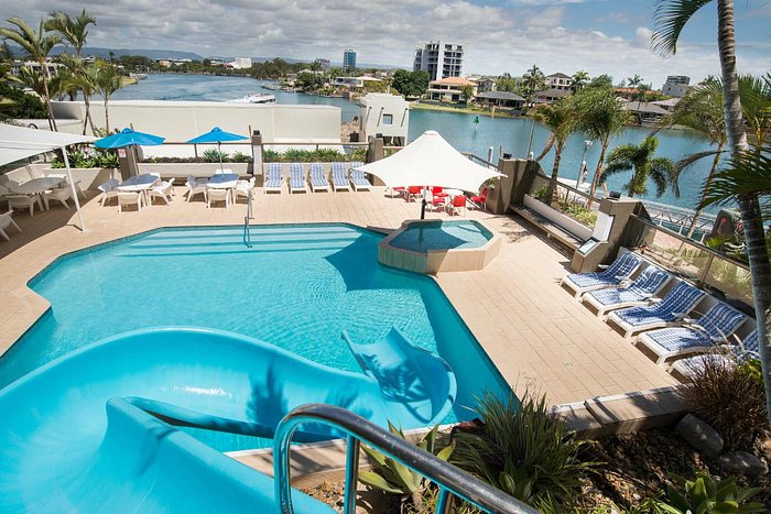 tiki hotel surfers paradise reviews