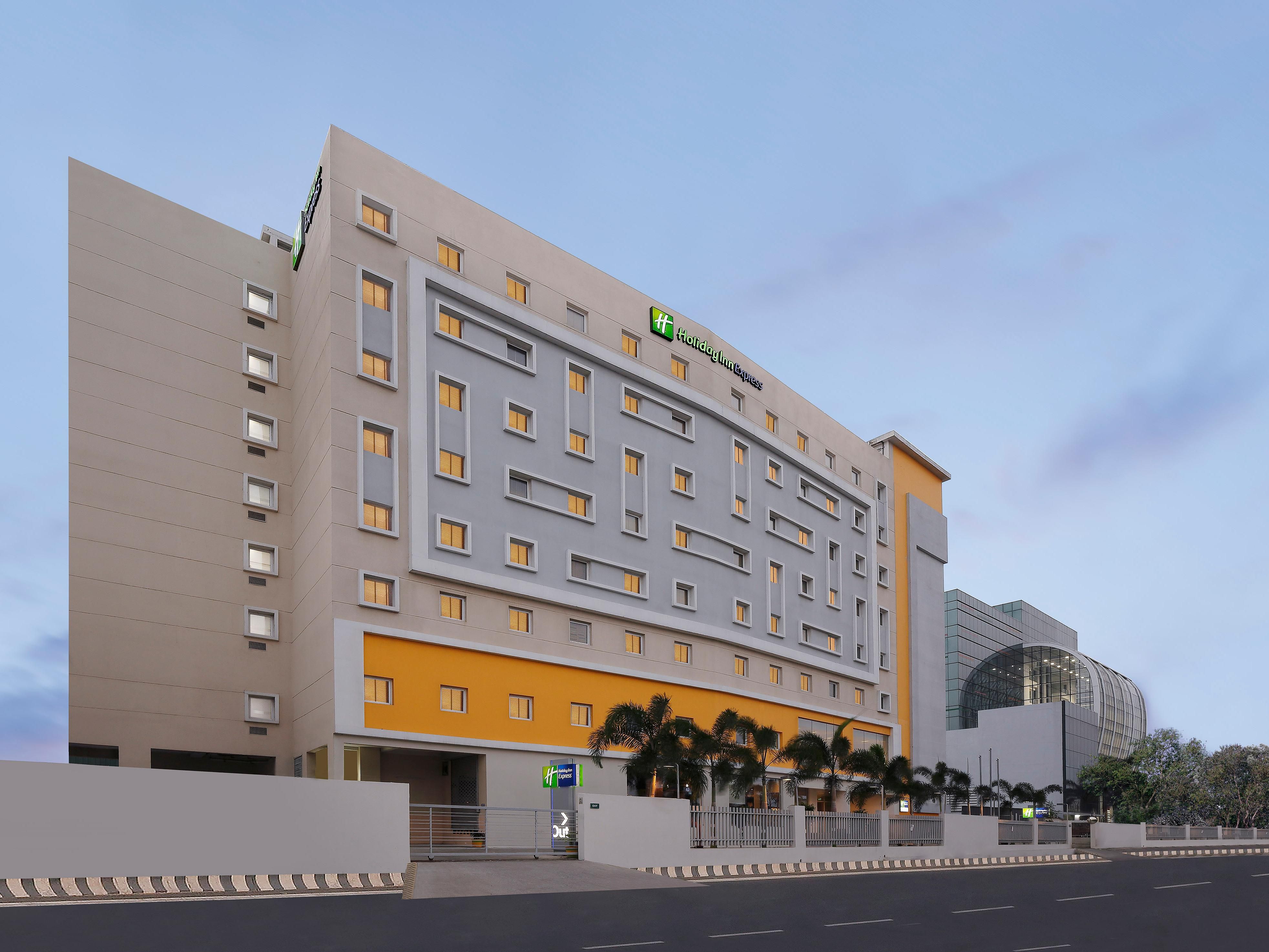 holiday inn express omr chennai