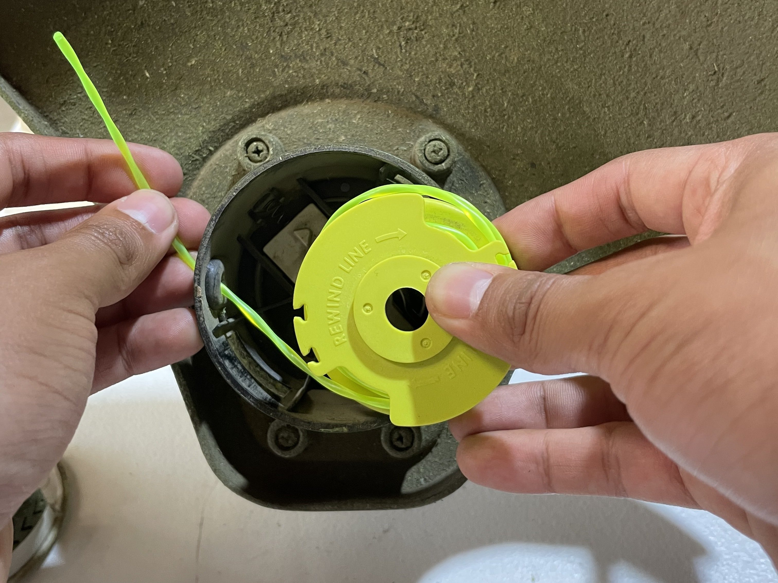 ryobi string trimmer line replacement