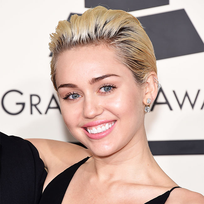 miley cyrus green eyes