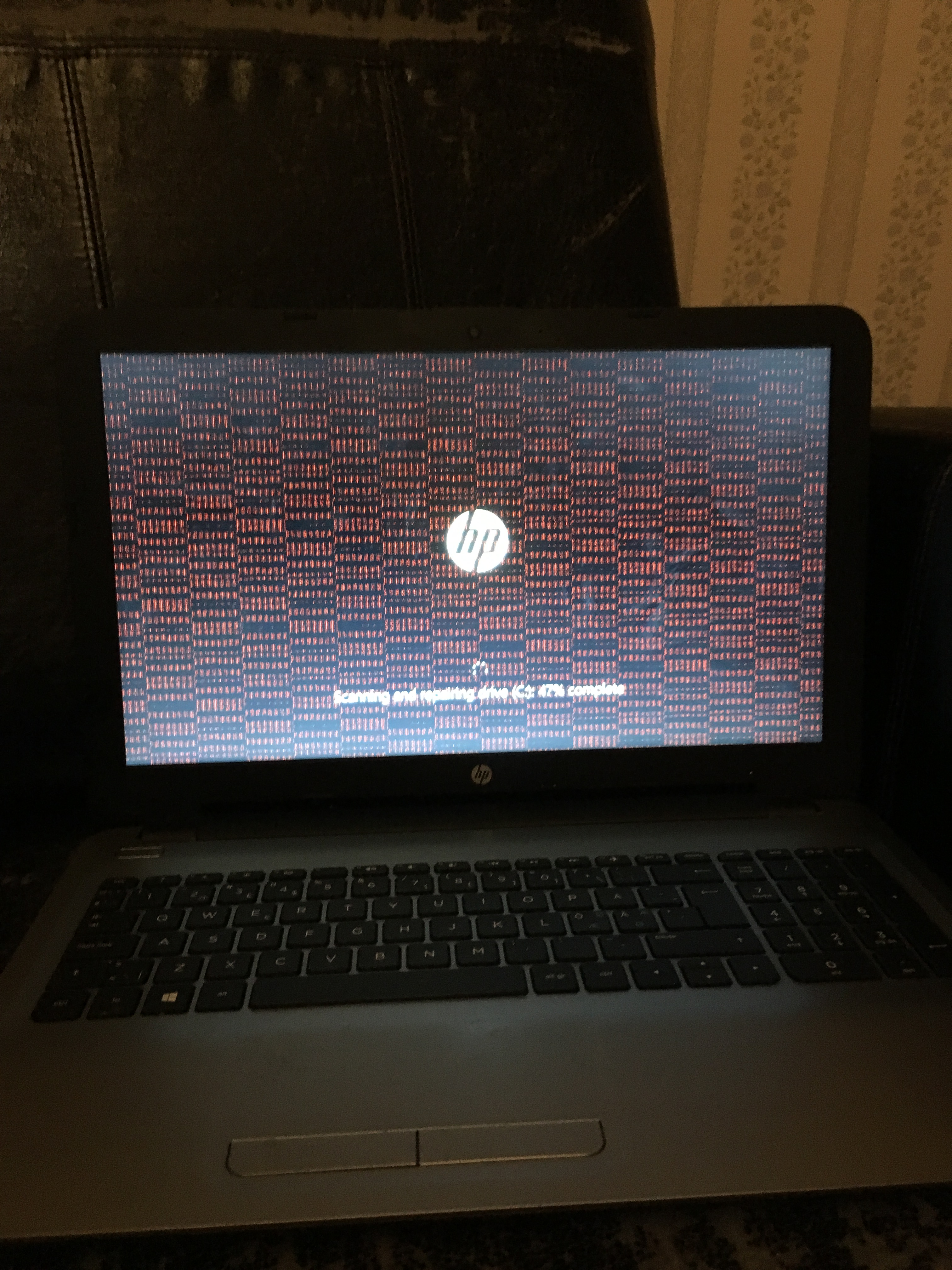 hp laptop flickering